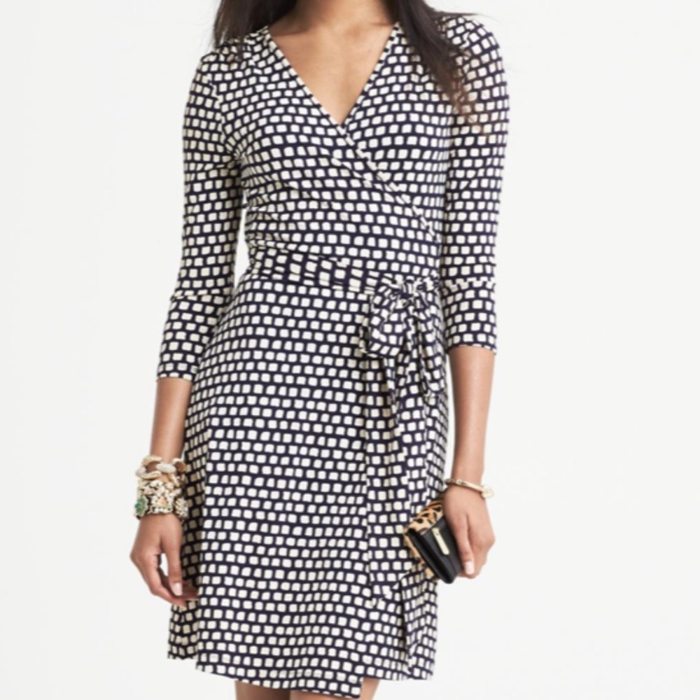 Petite Banana Republic Printed Wrap Dress